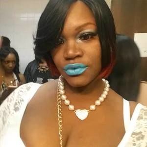 Meet your Posher, Lakima